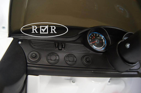 Электромобиль детский RiverToys Mercedes T007TT (белый) с дистанционным управлением